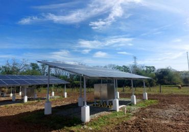 6 set di sistemi di accumulo di energia solare da 10 kVA nelle Filippine