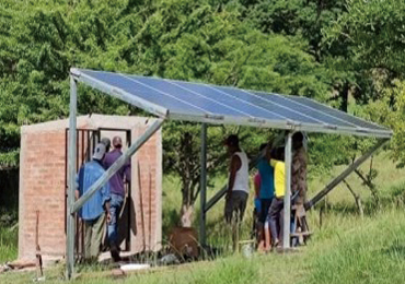 Sistema inverter per pompa solare da 2,2 kW in Nicaragua