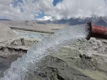 Sistema di pompaggio solare da 15 kW nello Xinjiang