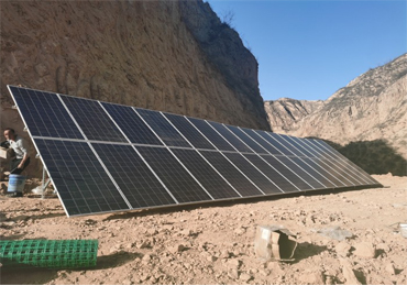 Sistema di pompaggio solare da 7,5 kW nella città di Yulin, provincia dello Shaanxi