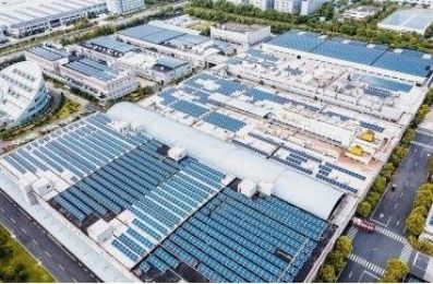 L'accumulo di energia solare è fondamentale mentre la siccità in Europa colpisce la produzione di energia