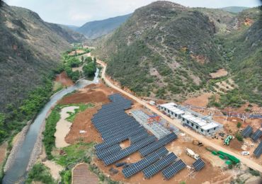 Il progetto di pompaggio idrico fotovoltaico Xiaojiang nella città di Xuanwei, nella provincia dello Yunnan, è stato testato con successo e ha iniziato a inviare acqua all'inizio di maggio.