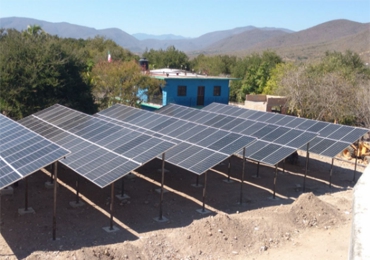 Sistema di pompaggio solare da 37 kW in Messico