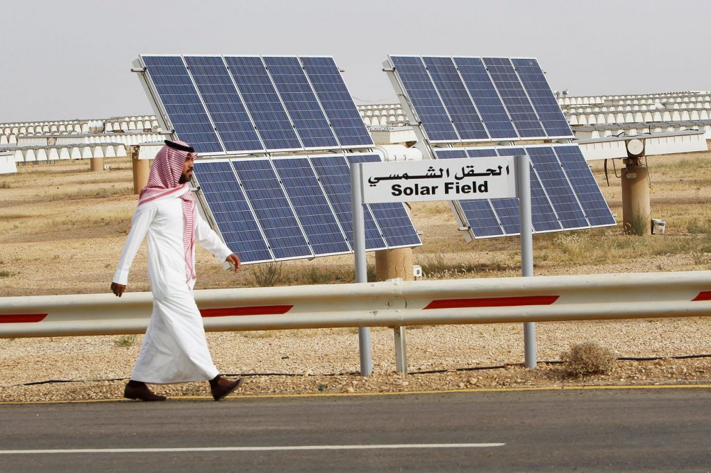 Gli Emirati Arabi Uniti aumenteranno la capacità installata di energia rinnovabile a 30 GW nei prossimi dieci anni